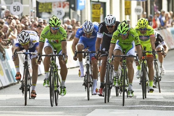 Sagan wint per ongeluk eerste etappe in De Panne