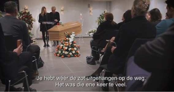 Nietsvermoedende hardrijders werden door familieleden met hun eigen ‘begrafenis’ geconfronteerd.