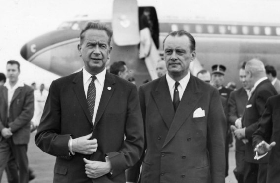 Dag Hammarskjöld (l.) stierf in 1961 in een vliegtuigcrash.
