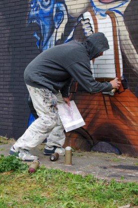 Pete One aan het werk.