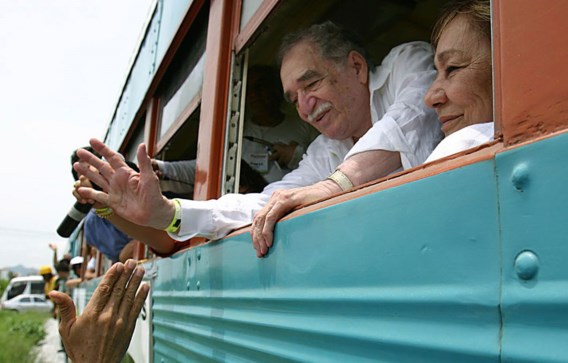 Gabriel García Márquez vertrekt in mei 2007 met zijn vrouw Mercedes Barcha naar zijn geboorteplaats Aracataca, waar hij sinds twintig jaar niet meer was geweest.