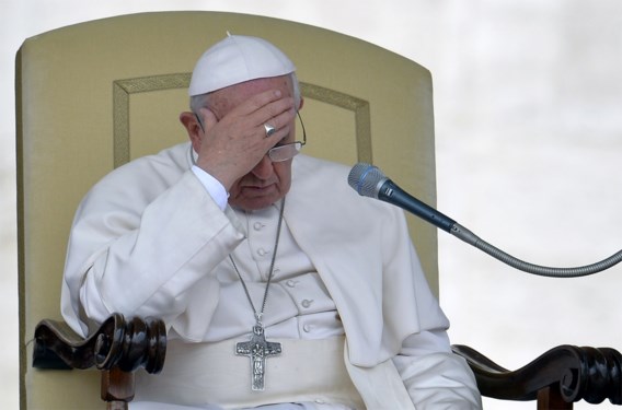 Paus stelt gescheiden vrouw gerust: ‘Communie kan geen kwaad’ 