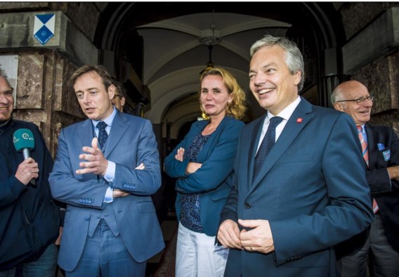 Toen Didier Reynders (r.) vorig jaar Antwerpen bezocht, was de sfeer nog opperbest.