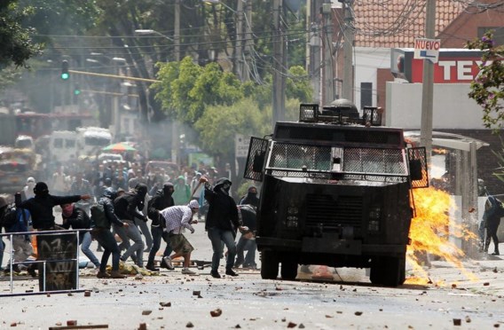 In Bogota kwam het tot rellen tussen boeren en politie.