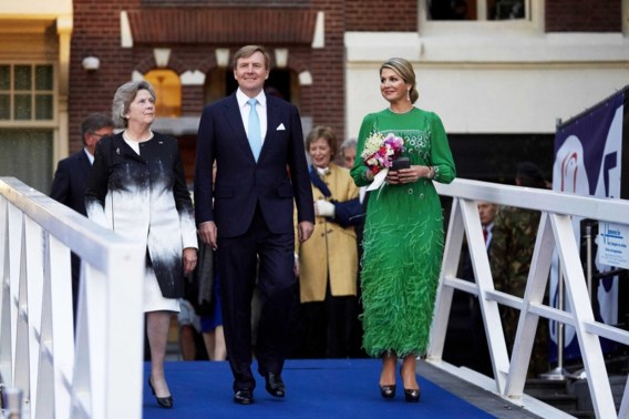 Koningin Máxima recycleert jurk van Beatrix