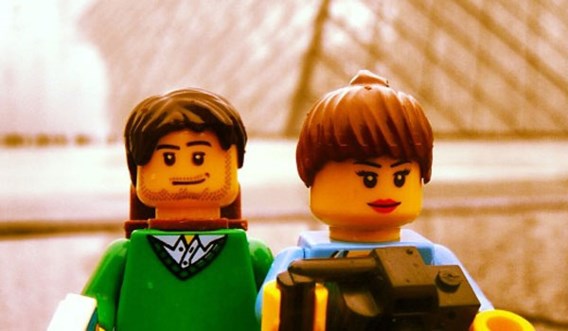 Koppel maakt reis rond de wereld als Lego-figuurtjes