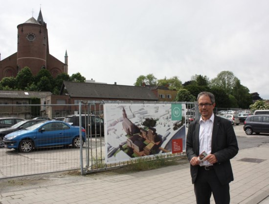 Schepen De Wulf aan De Witte.