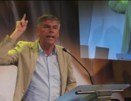 Crisis Vlaams Belang: Dewinter onder vuur