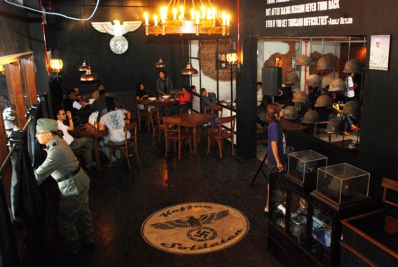 Café met nazidecor in Indonesië opnieuw geopend