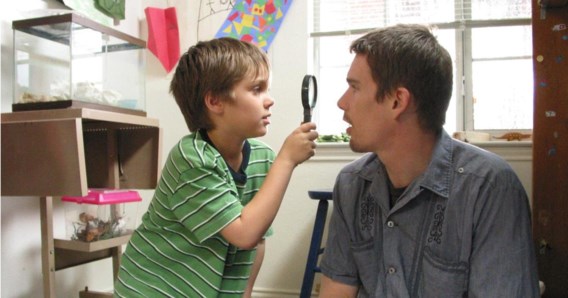 Volwassenen staan immer paraat met advies, maar Mason (Ellar Coltrane) ontdekt dat ze ook niet altijd weten hoe te leven.