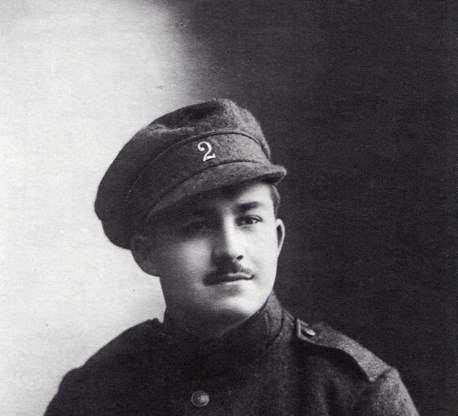 Gentenaar Raoul Snoeck, een telg uit een generatie uitgevers en drukkers, sneuvelde bij het eindoffensief in 1918. Zijn notities leven voort.