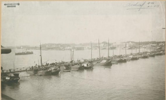 De bouw van de pontonbrug over de Schelde begon op 2 augustus 1914, een week later was ze klaar.