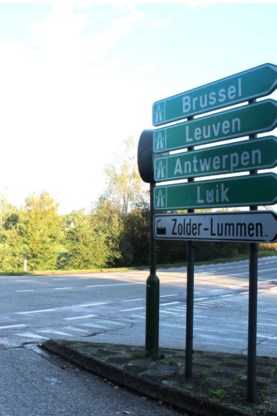 De parking komt aan aan afrit 27.