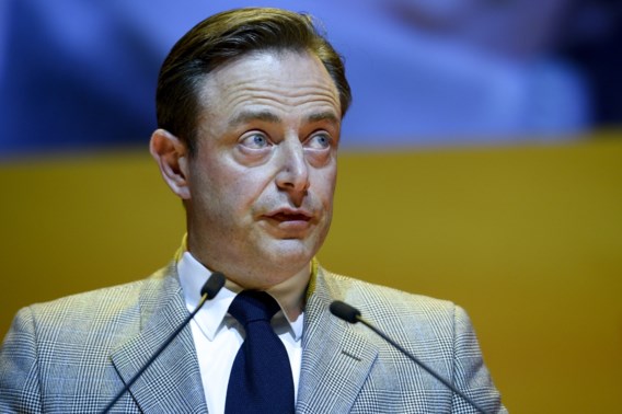 De Wever: ‘Bezig met problemen van deze eeuw’