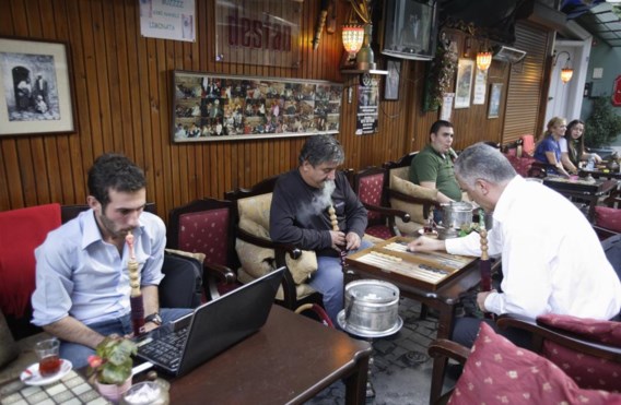 Oud en nieuw in een waterpijpcafé aan de Bosporus in Istanbul.