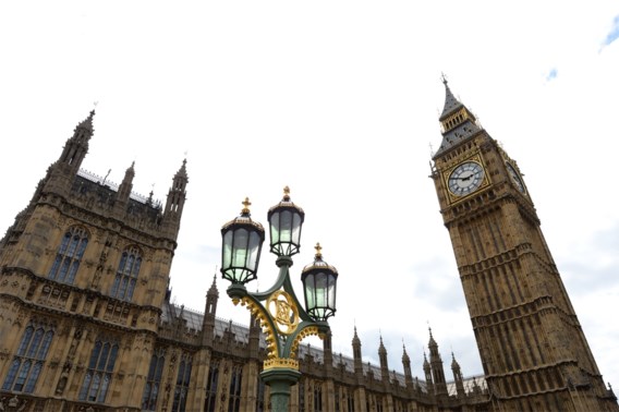 Brits parlement deels ontruimd door ‘verdacht pakket’