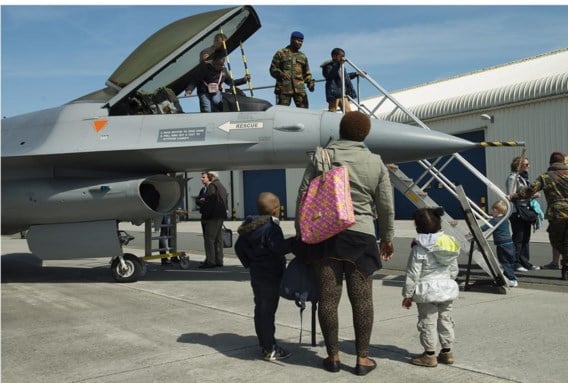 Een jobdag bij Defensie, in Vilvoorde. ‘We krijgen het doen en laten van het leger onvoldoende uitgelegd aan de bevolking.’