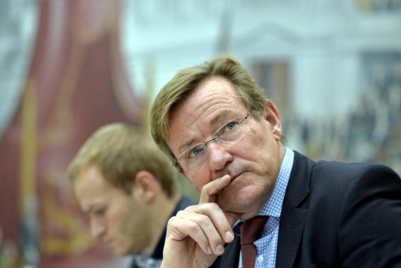 Minister Van Overtveldt hield zich wat de tax shift betreft nauwgezet aan het regeerakkoord.