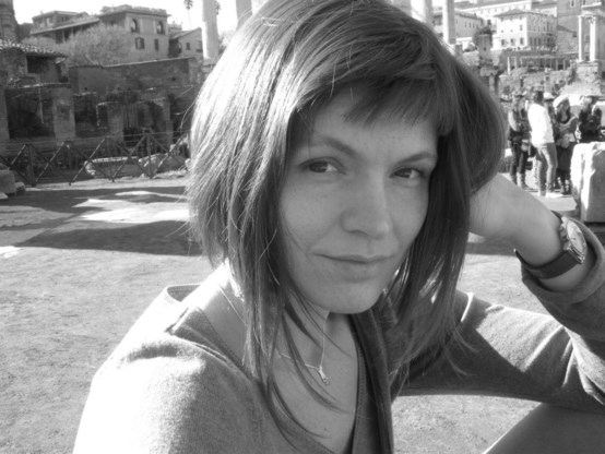 Nadya Lobkova: ‘Ik voel mij stilaan armer worden. Levensmiddelen als melk en kaas werden dubbel zo duur. Steenkool kan ik niet meer betalen.’