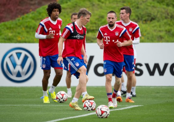 Bayern München begint training met minuut stilte voor Malanda