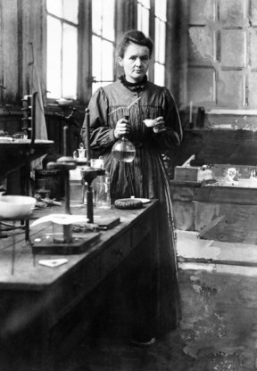 De Oostenrijkse Lise Meitner werd een feministisch icoon nadat haar (mannelijke) supervisor in 1944 aan de haal was gegaan met de Nobelprijs natuurkunde, voor haar werk dat een theoretische verklaring gaf voor kernsplijting.