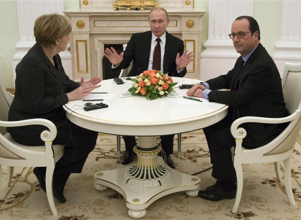 Merkel en Hollande met zwakke kaarten aan tafel De Standaard