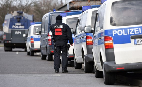 Meer dan honderd arrestaties na incidenten tussen extremisten in Duitsland