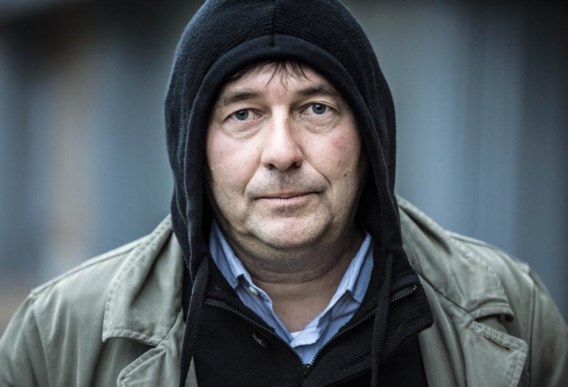 Rudi Vranckx vroeg zich onthutst af hoe hij in deze shit verzeild was kunnen raken.