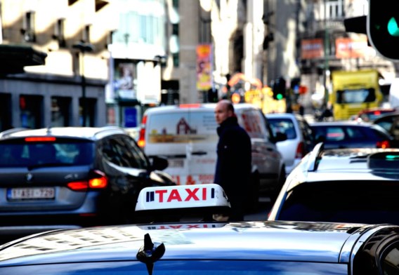 De taxisector moet modern, rendabel en concurrentieel zijn.