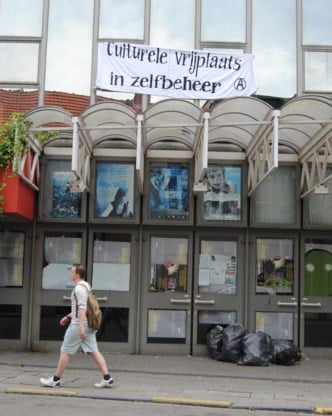 Enkele jaren geleden namen krakers de leegstaande cinema Studio’s in.