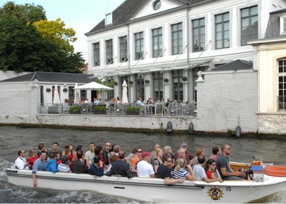 Hotel Ravestein, langs de reien, kan behouden blijven.