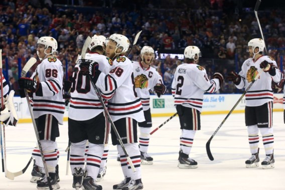 Chicago Blackhawks op één zege van ijshockeytitel in Stanley Cup