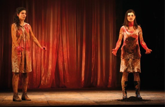 ‘Le dernier jour de sa vie’ was goed voor achttien uur Grieks theater, van klassiek tot actueler dan ooit.