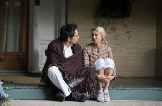 Ben Stiller en Naomi Watts in ‘While we’re young’. ‘Oudere mensen hechten overdreven veel belang aan jongeren.’
