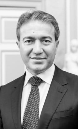 Emir Kir.