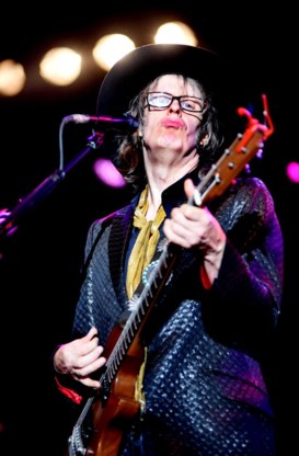 Mike Scott van The Waterboys: luid en bluesy.