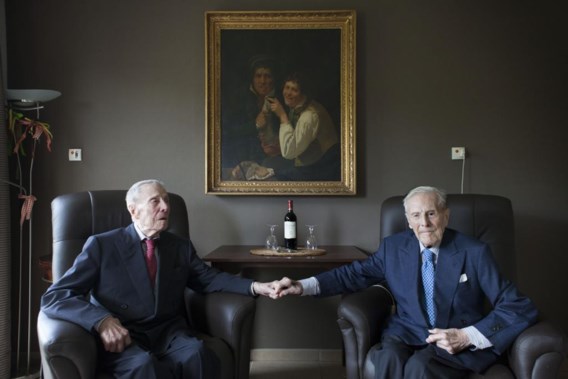 Paul (l.) en Pierre (r.) betrekken twee kamers in woonzorgcentrum Ter Venne: een om te slapen, de tweede gebruiken ze als hun salon.