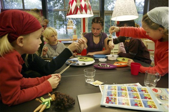 In Sudburyscholen hebben de onderwijzers hun autoriteit aan de leerlingen teruggegeven.