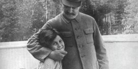 Stalin met zijn dochter  Svetlana Alliluyeva  (Moskou, 1933)