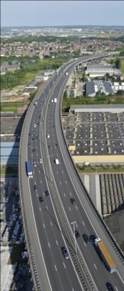 Als auto’s op het viaduct van Vilvoorde meer zouden uitstoten dan beweerd, veroorzaakt Uplace wel degelijk meer vervuiling dan berekend in het MER-rapport.