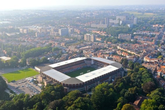 <p>Dit is nog enkele jaren het stadion van Anderlecht.<span class="credit">photo news</span></p>