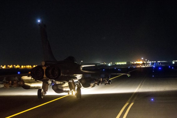 Fransen voeren opnieuw luchtaanvallen uit op bolwerk van IS