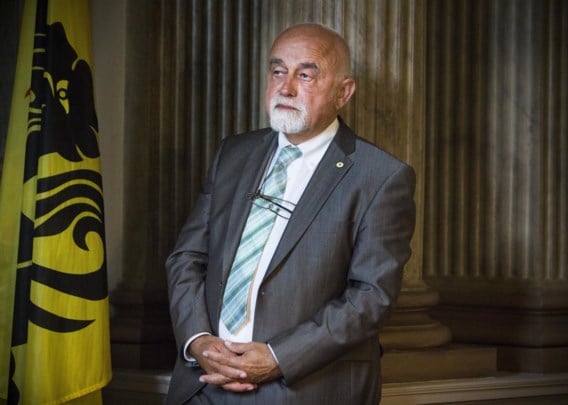 Voorzitter Jan Peumans biedt vandaag, in naam van het Vlaams Parlement, zijn excuses aan voor de gedwongen adopties.