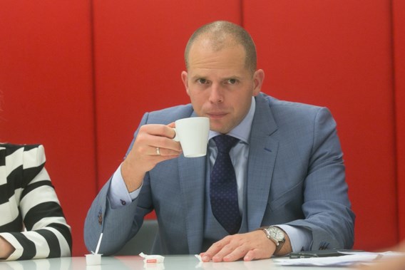 Francken ontmoedigt ook Afghanen om asiel aan te vragen 
