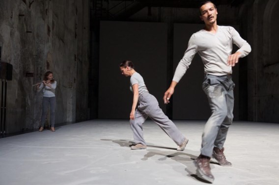 Anne Teresa De Keersmaeker en Michaël Pomero: dansen in de schaduw van een narratieve tekst.