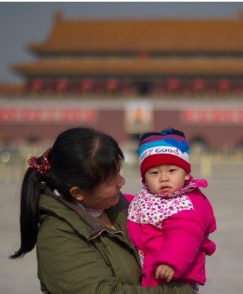 Tegen 2035 zullen er twee bejaarden zijn voor één Chinees kind.