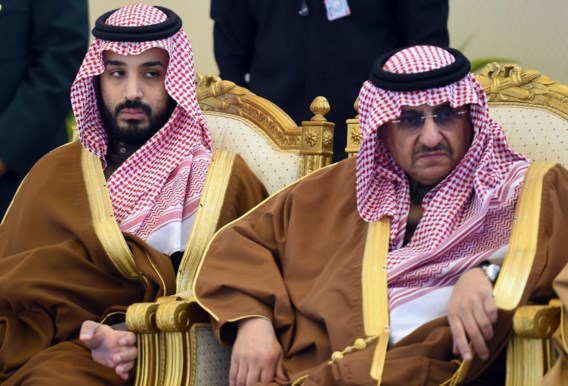 Rivalen in het koningshuis: links de zoon van koning Salman, prins Mohammed bin Salman, rechts diens neef, kroonprins Mohammed bin Nayef. 