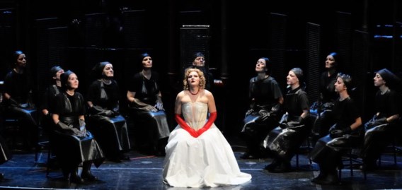 Sjostakovitsj’ opera ‘Lady Macbeth uit het district Mtsensk’ (1934) viel niet in de smaak van Stalin. Op de foto een uitvoering in Bologna in 2014. 