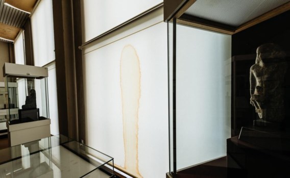 Het Jubelparkmuseum kreeg al meer dan vijf jaar geleden anderhalf miljoen euro om een nieuwe zaal in te richten, maar wacht nog steeds op de herstelling van het dak.