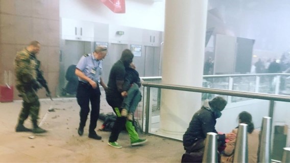 Deze bagagemedewerker bracht talloze mensen in veiligheid